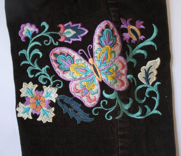 Samt-Jeans mit Stickerei