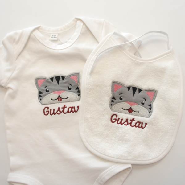 mit Tiger Bestickte Baby-Body und Lätzchen