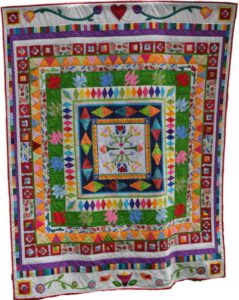 Secret Round Robin Medallion Quilt der MUNICH MQG Secret Round Robin Medallion Quilt der MUNICH MQG