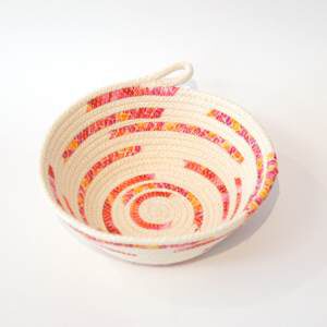 pink-farbene Rope-Bowl aus Baumwollseil