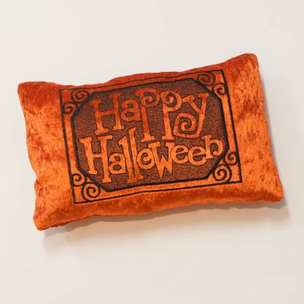 Happy Halloween besticktes Kissen Happy Halloween besticktes Kissen