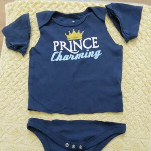 Onesie auseinander schneiden
