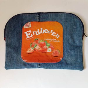 Laptop-Tasche Erdbeere - ein Upcycling-Projekt