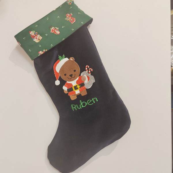 Personalisierte Weihnachtsstrumpf mit Stickerei