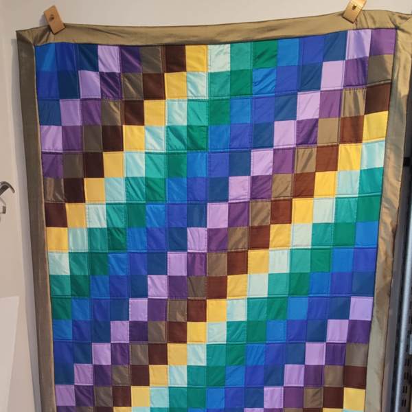 Simple Squares Quilt aus Seide