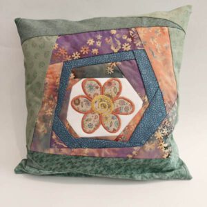 Crazy Daisy 1 Patchwork Kissen