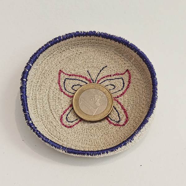 Ringschale mit Schmetterling