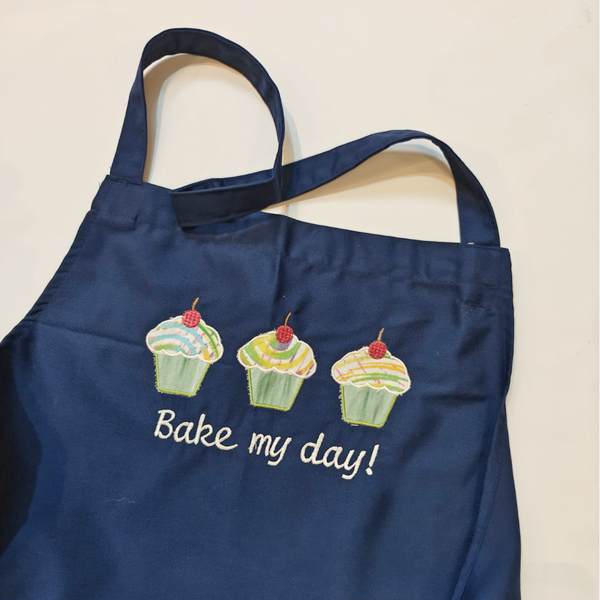 dunkelblaue Schürze Bake my day!